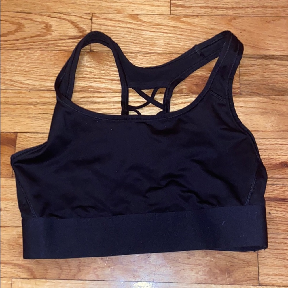 Black sports bra